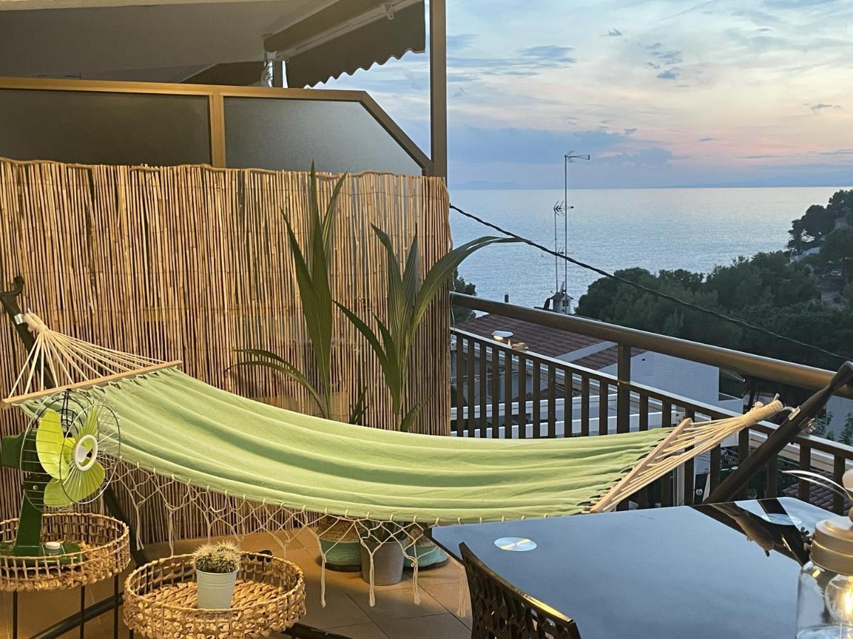 Beach Front Retro Hideaway In סאלו מראה חיצוני תמונה