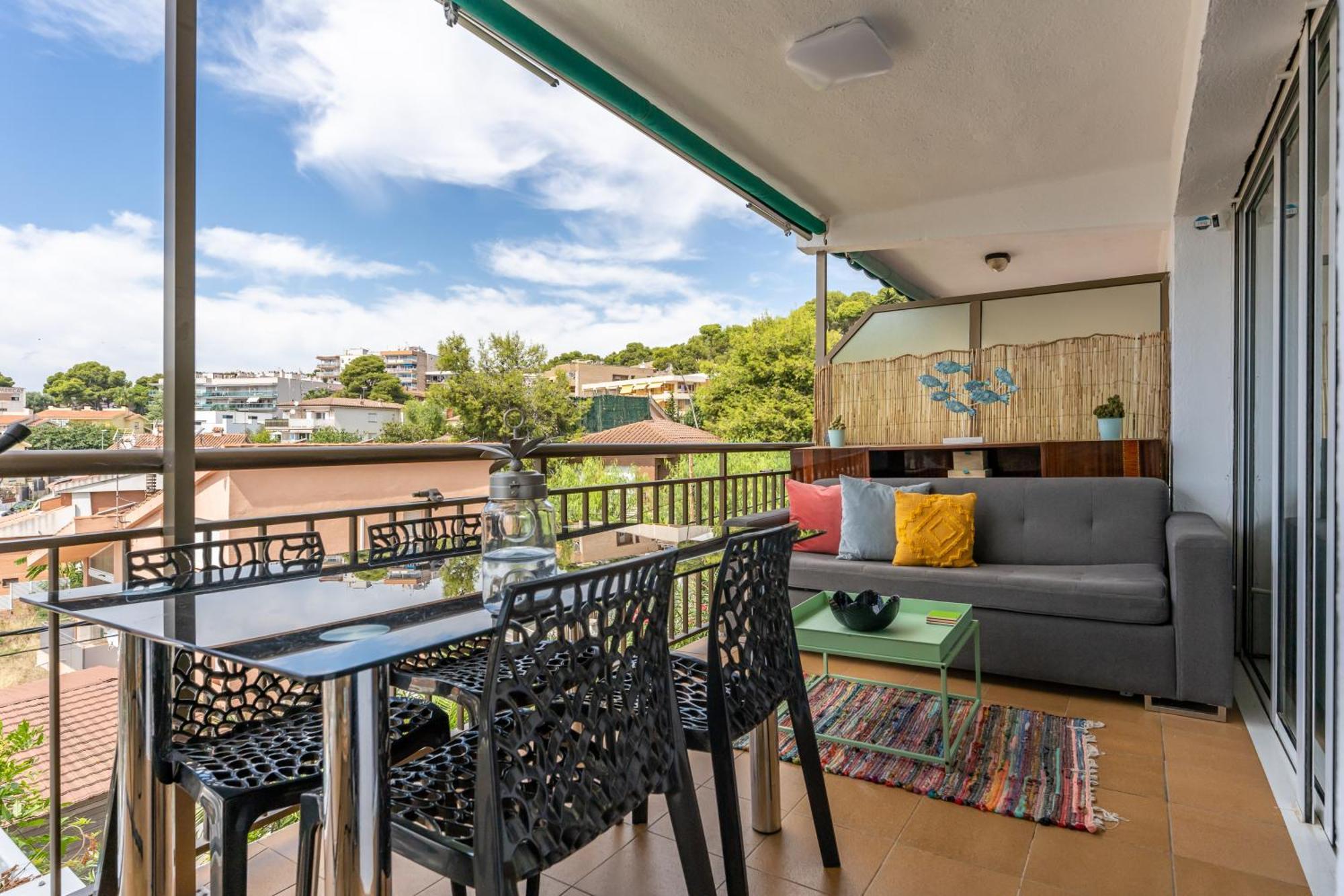 Beach Front Retro Hideaway In סאלו מראה חיצוני תמונה