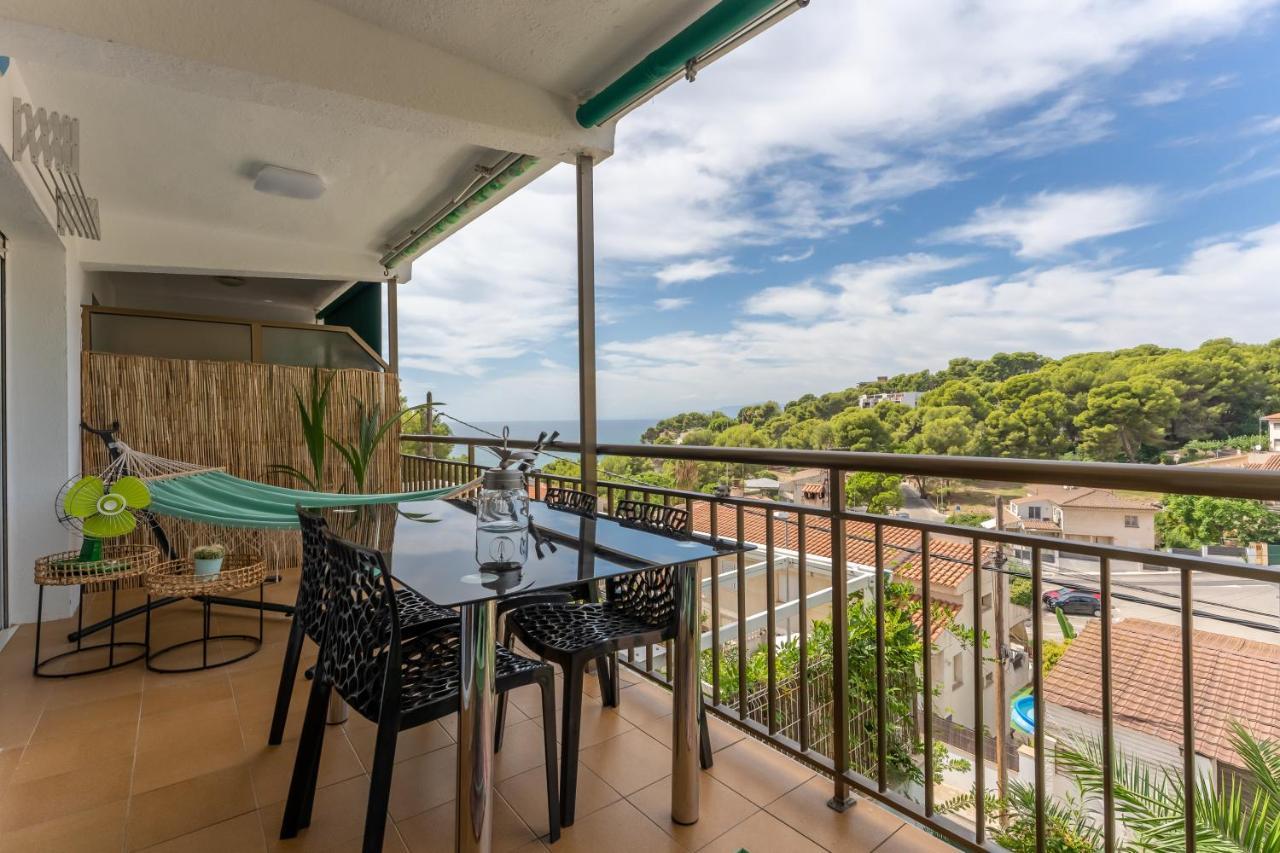 Beach Front Retro Hideaway In סאלו מראה חיצוני תמונה