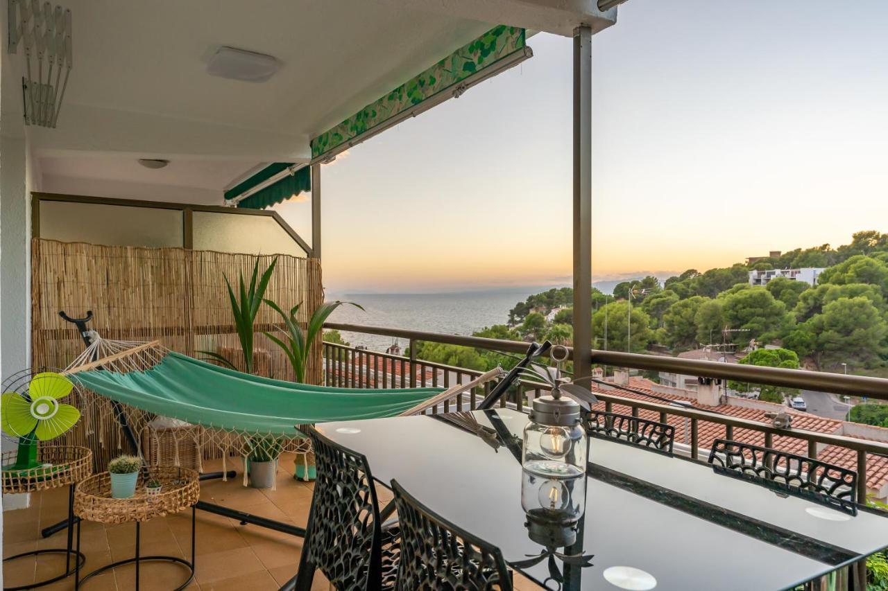 Beach Front Retro Hideaway In סאלו מראה חיצוני תמונה